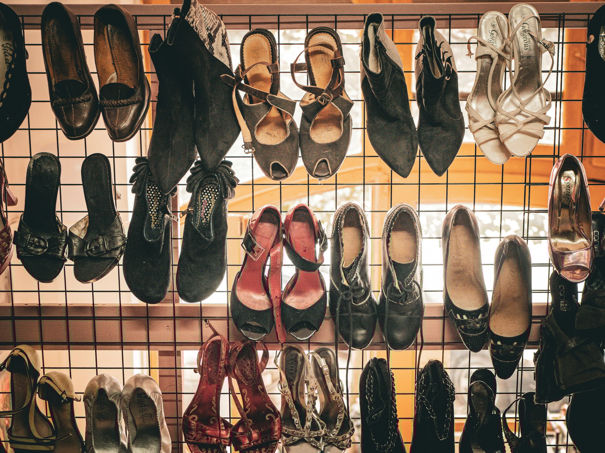 evgeniy-beloshytskiy-ecFfY16HmTI-unsplash