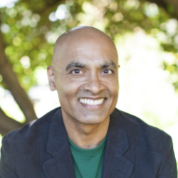 Ravi Bhaskaran Headshot